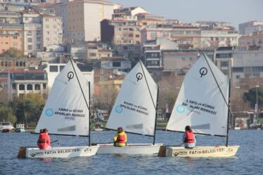 Reçinesiz Su Efekti: Toksik Olmayan Maket Suları