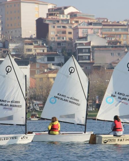 Reçinesiz Su Efekti: Toksik Olmayan Maket Suları