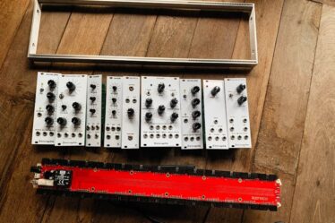 Evde Analog Synth Modülü (VCO/LFO) Yapımı Rehberi