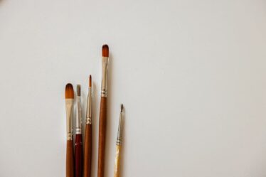 El Yapımı Ressam Fırçası: Doğal ve Sentetik Kıl Rehberi