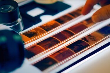Analog Negatif Arşivleme: Temizlik ve Dijital Katalog
