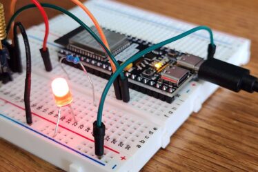 ESP32 sergileme vitrini: Nem, UV ve CRI Kontrollü Rehber