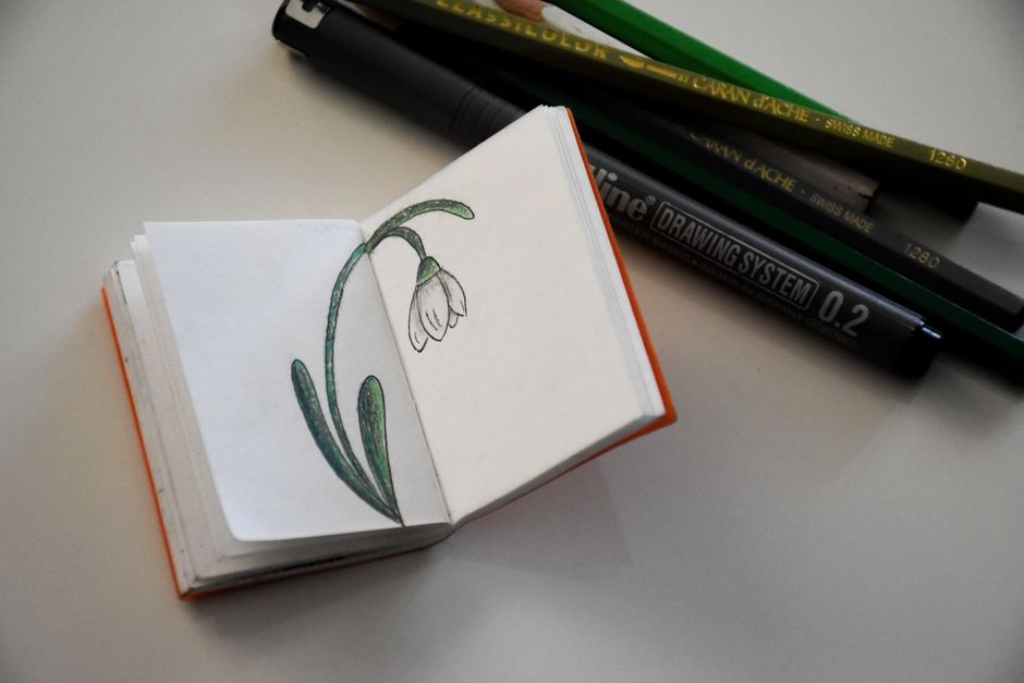 Minyatür Kitap Yapımı: Ölçek, Kağıt, Ciltleme ve Yaşlandırma