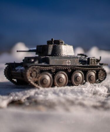 Gerçekçi Kar Efekti: Maket ve Diorama Rehberi
